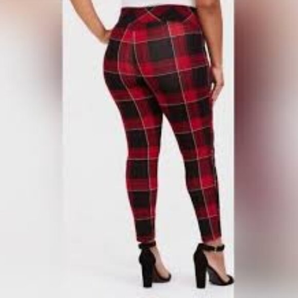 Torrid Size 3R Red, Black, White Premium Ponte Stretch Pull-On Pixie Pants - Picture 4 of 14